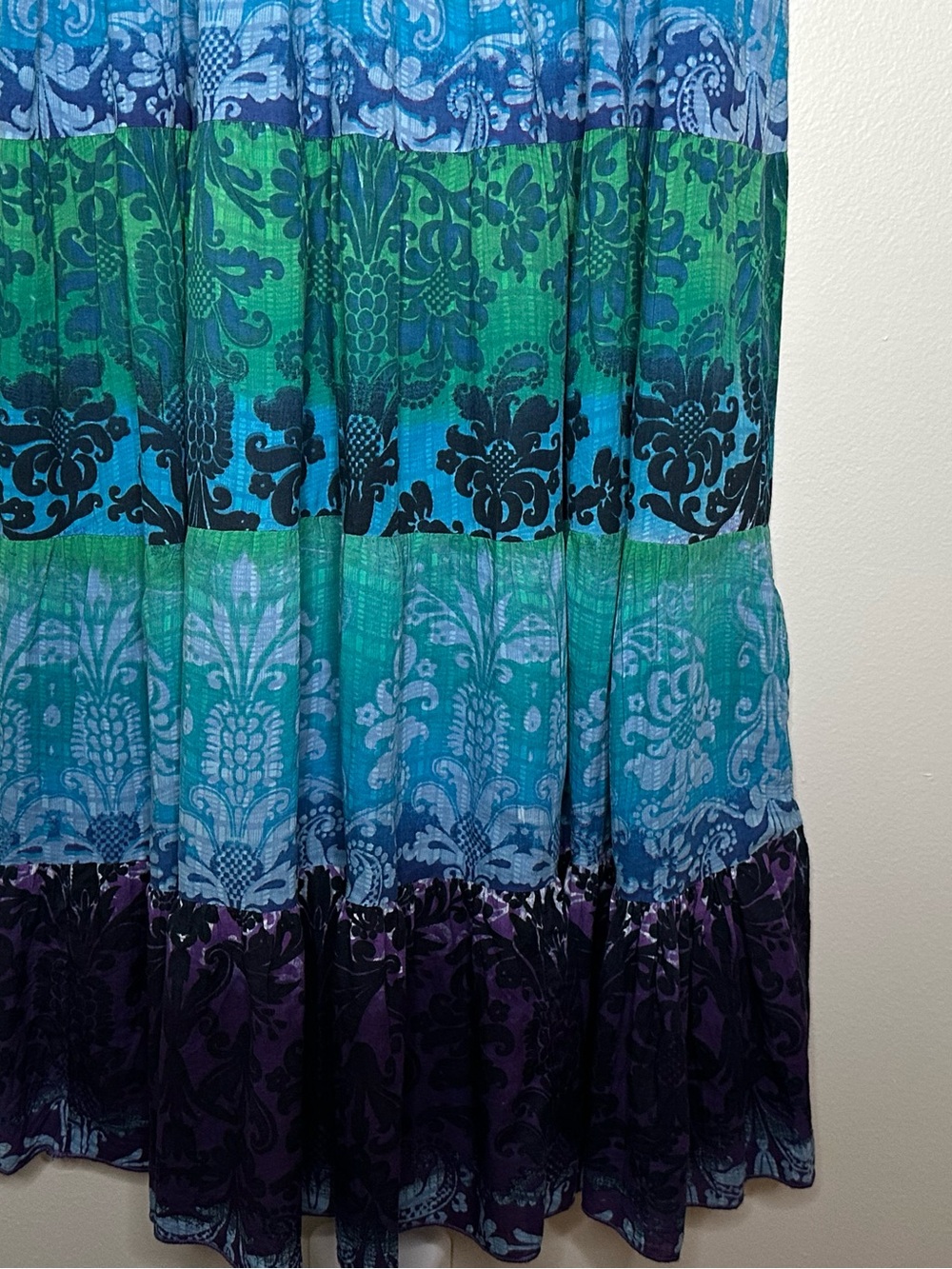 Drapers&Damons M boho style w/ cap sleeves, elastic waist & tiered skirt - Picture 4 of 6